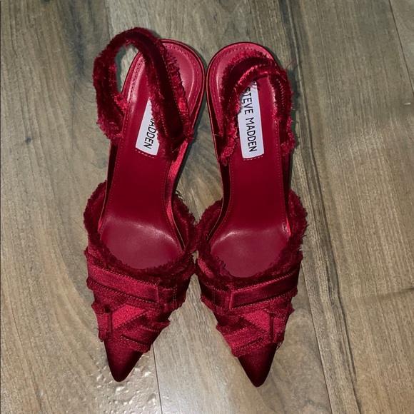 Steve Madden Burgundy Satin Heels - Picture 1 of 5